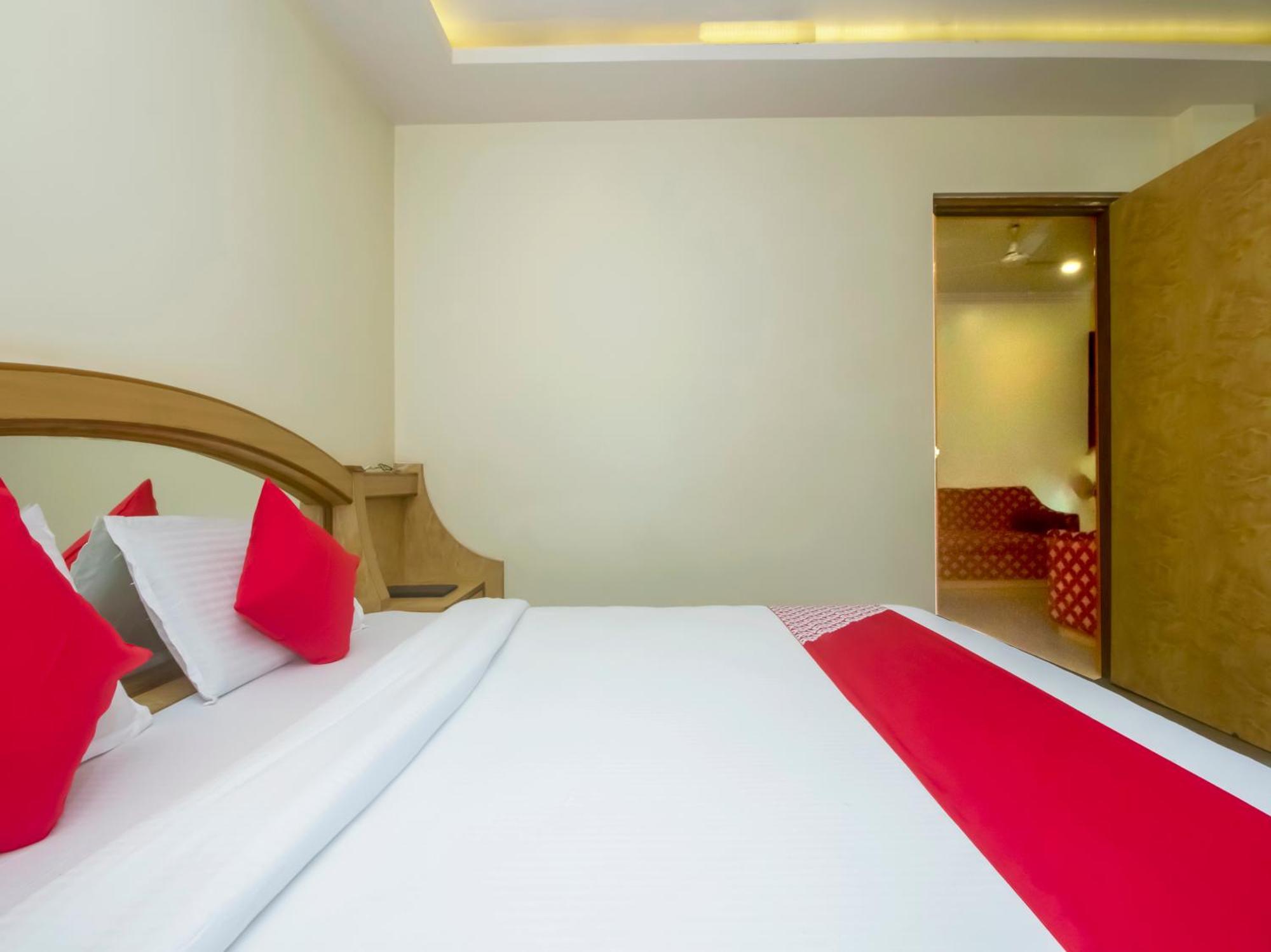 Hotel New Uttam Hira Palace Nashik Ngoại thất bức ảnh