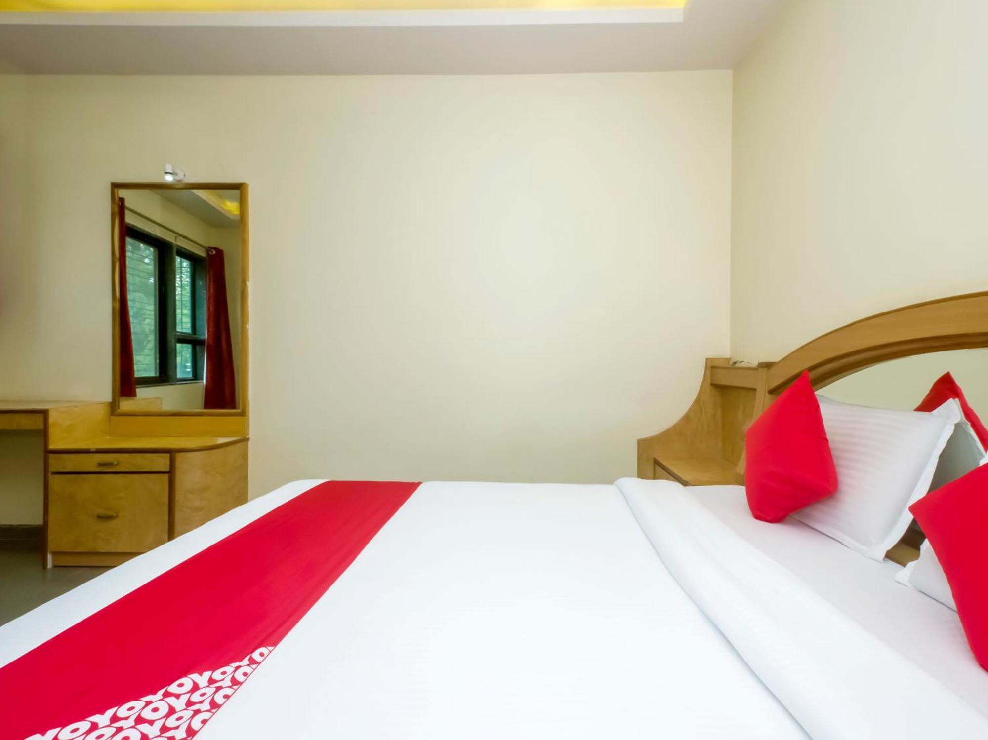 Hotel New Uttam Hira Palace Nashik Ngoại thất bức ảnh