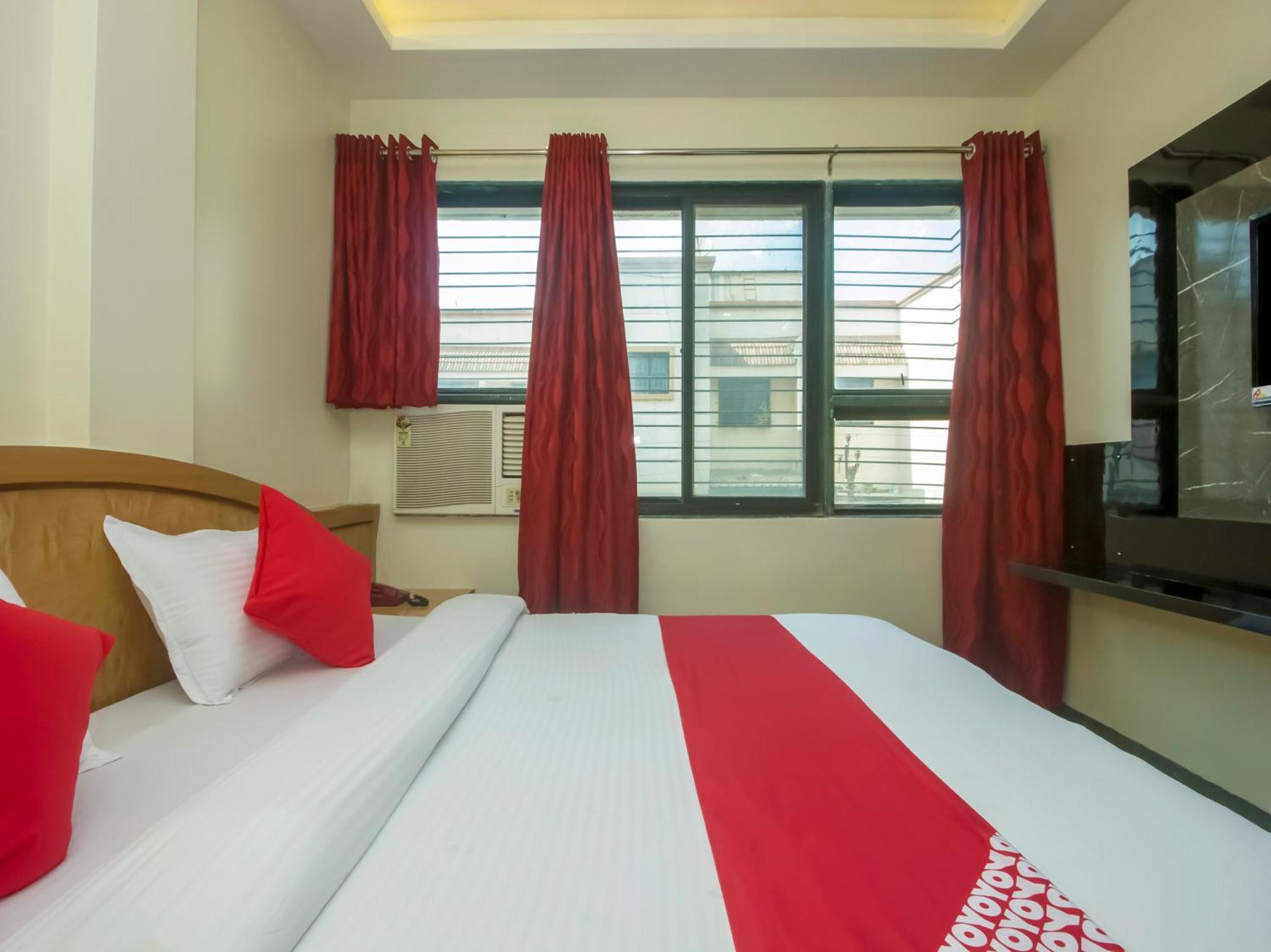 Hotel New Uttam Hira Palace Nashik Ngoại thất bức ảnh