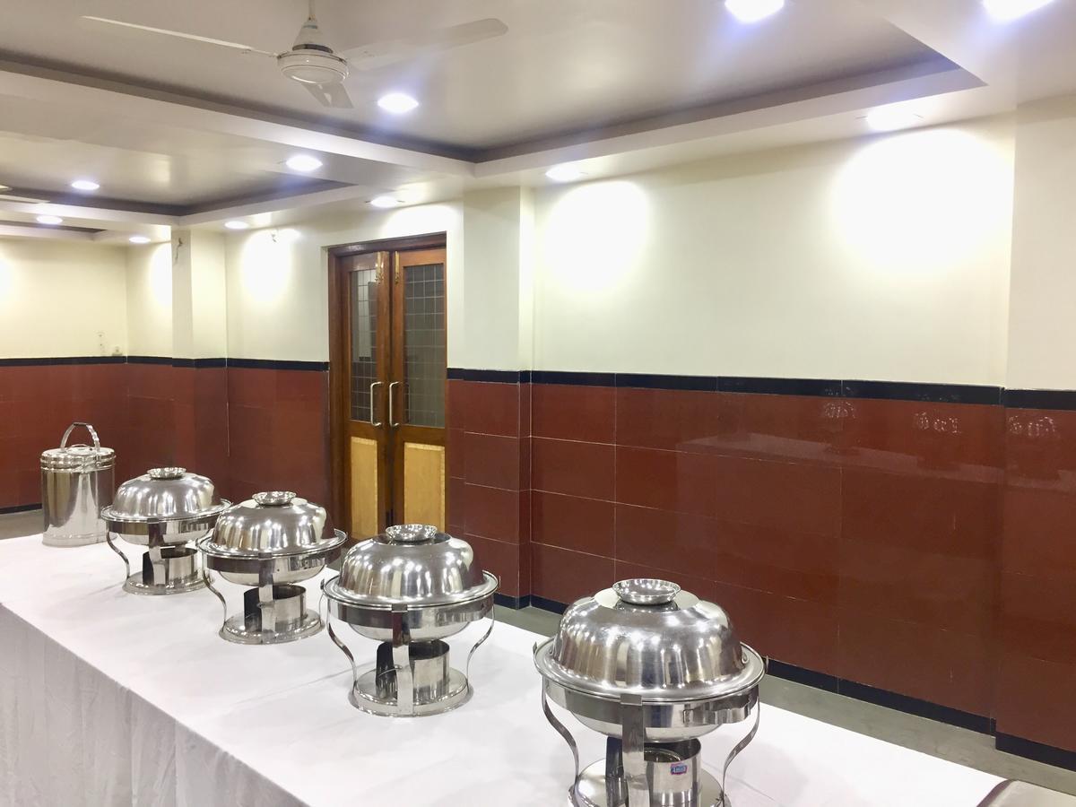 Hotel New Uttam Hira Palace Nashik Ngoại thất bức ảnh